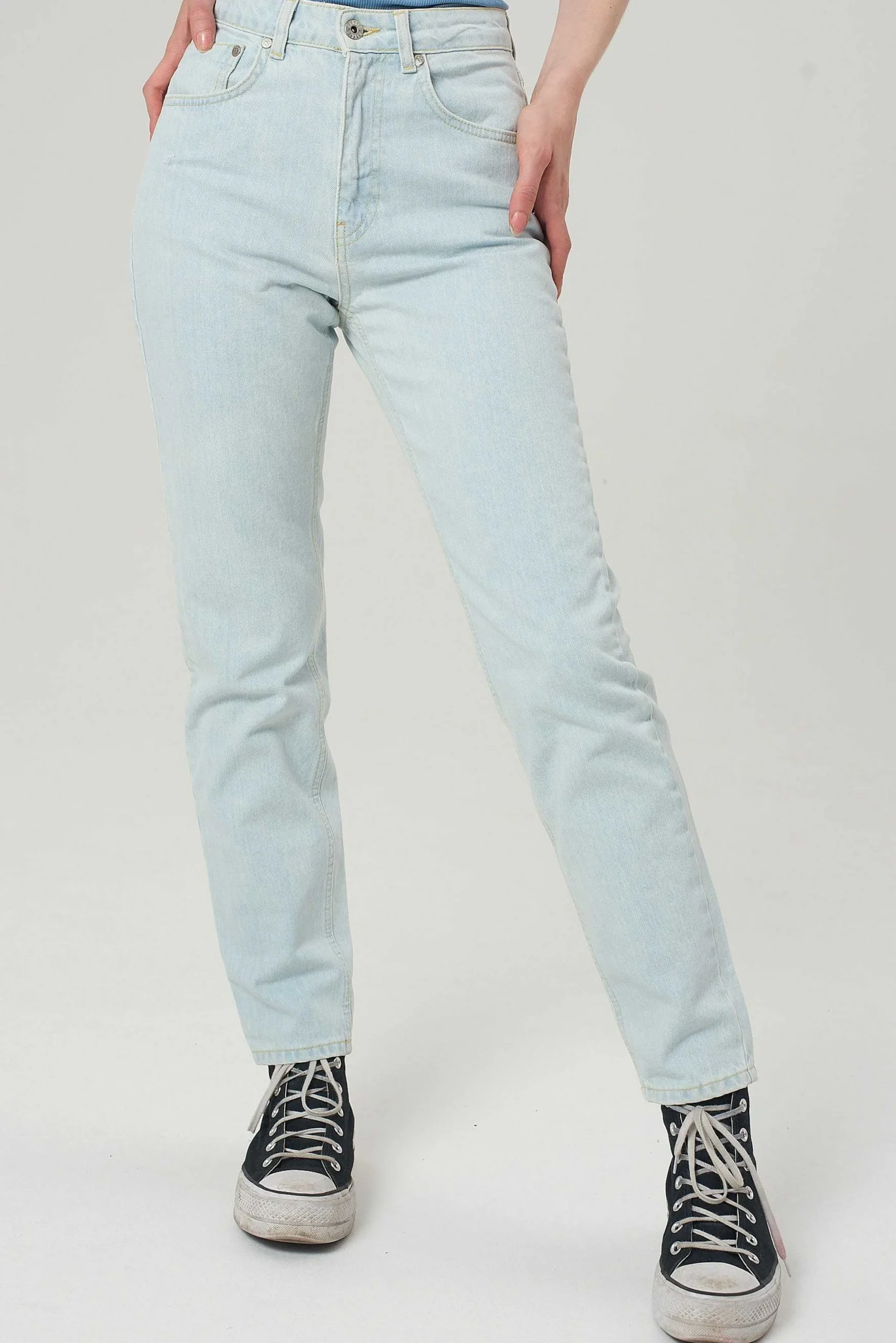 Cougar Mom Jean - Stonewash