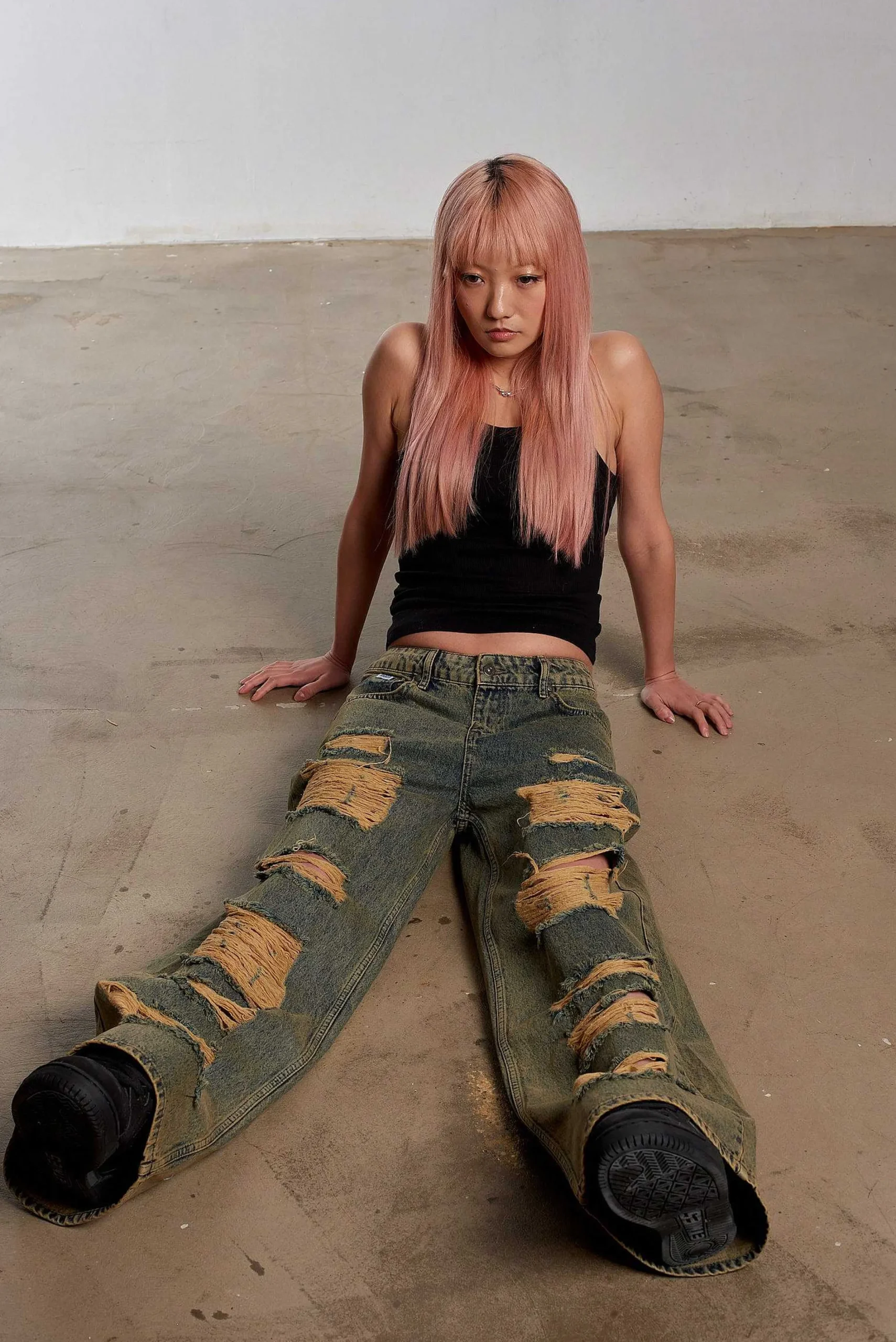 Dirty Wash Shredded Release Jean