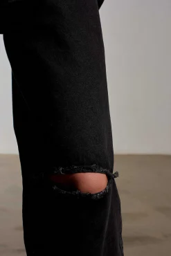 Knee Split Release Jean